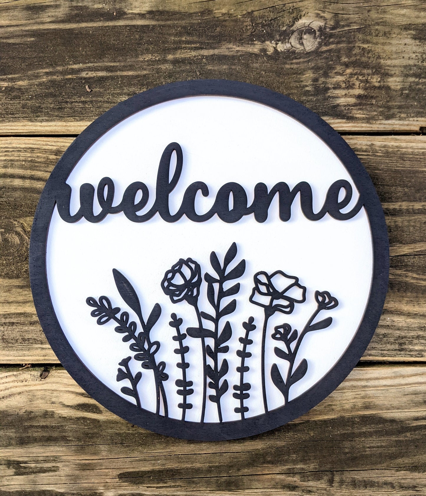 Round Welcome Sign with Wildflowers Digital Download, SVG and other file types for Laser Cutting