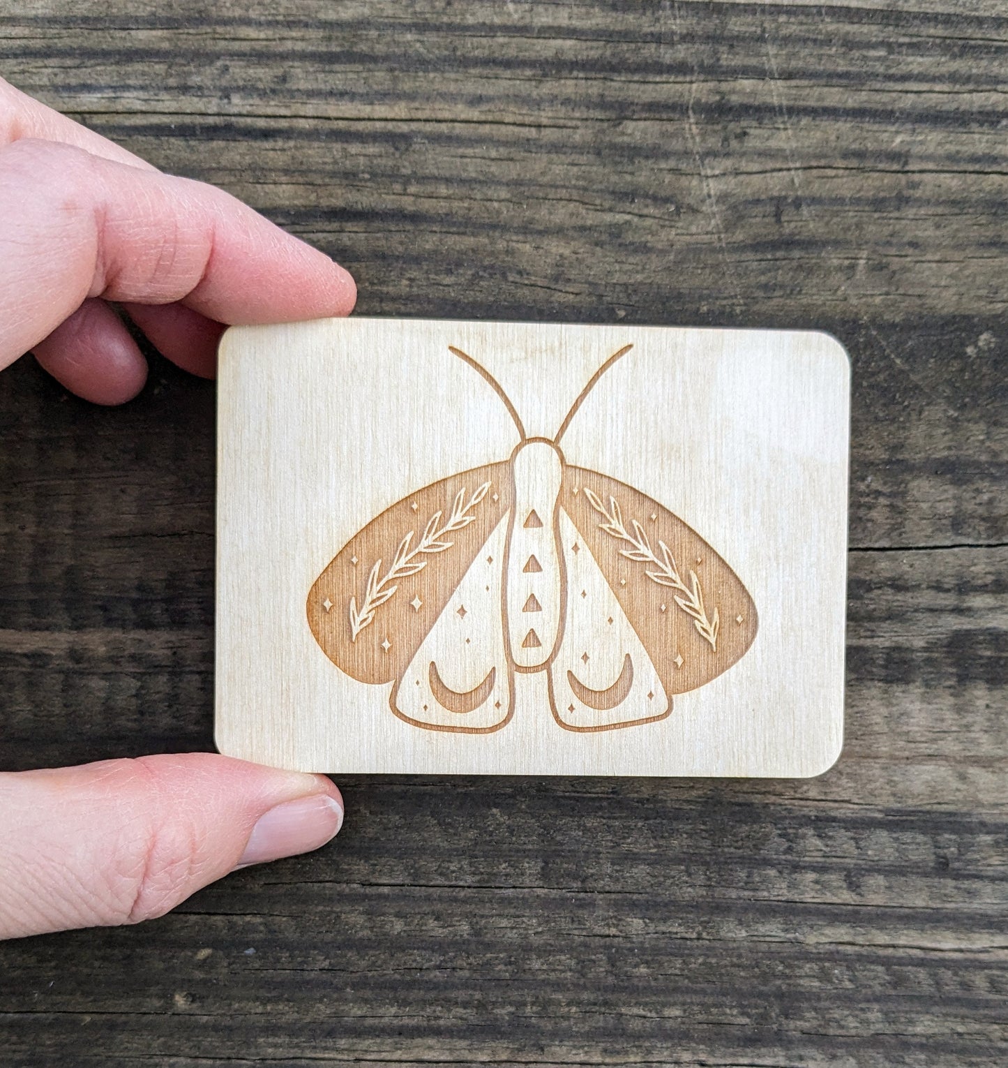 Wooden Needle Holder, Laser Engraved Moon Phase Moth Magnetic Needle Minder