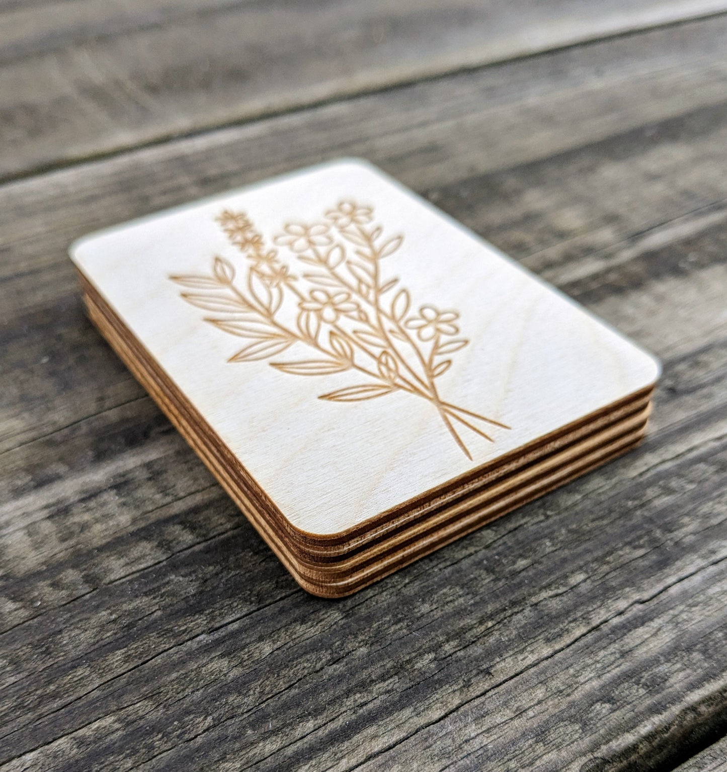 Wooden Needle Case, Laser Engraved Flower Bouquet Magnetic Needle Holder