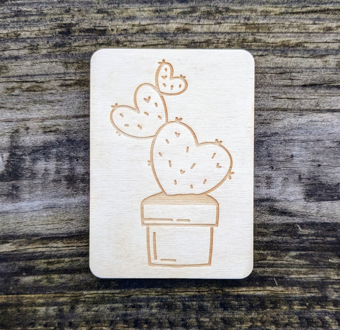 Wooden Needle Case, Laser Engraved Heart Cactus Magnetic Needle Holder