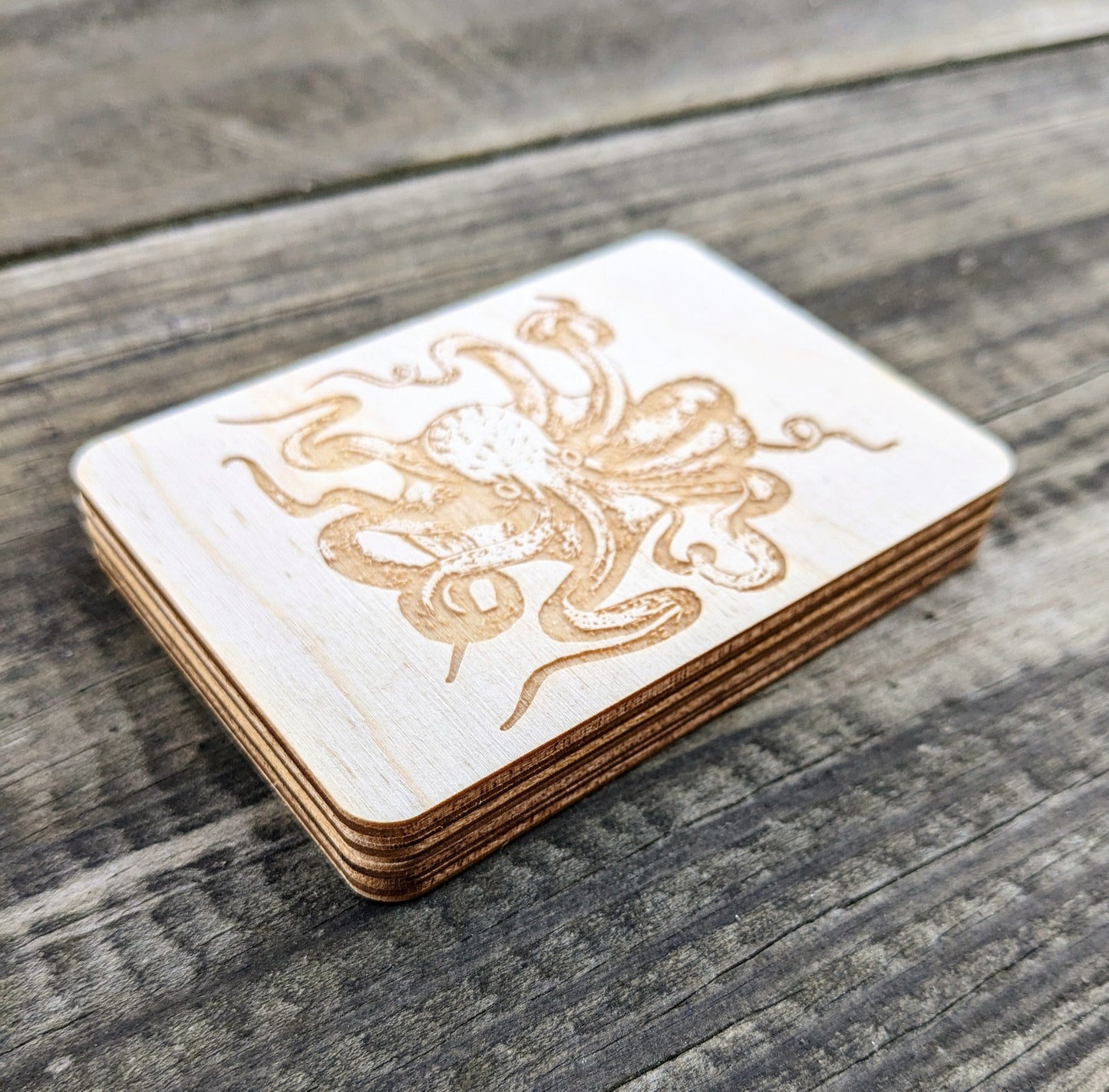 Wooden Needle Case, Laser Engraved Octopus Magnetic Needle Holder