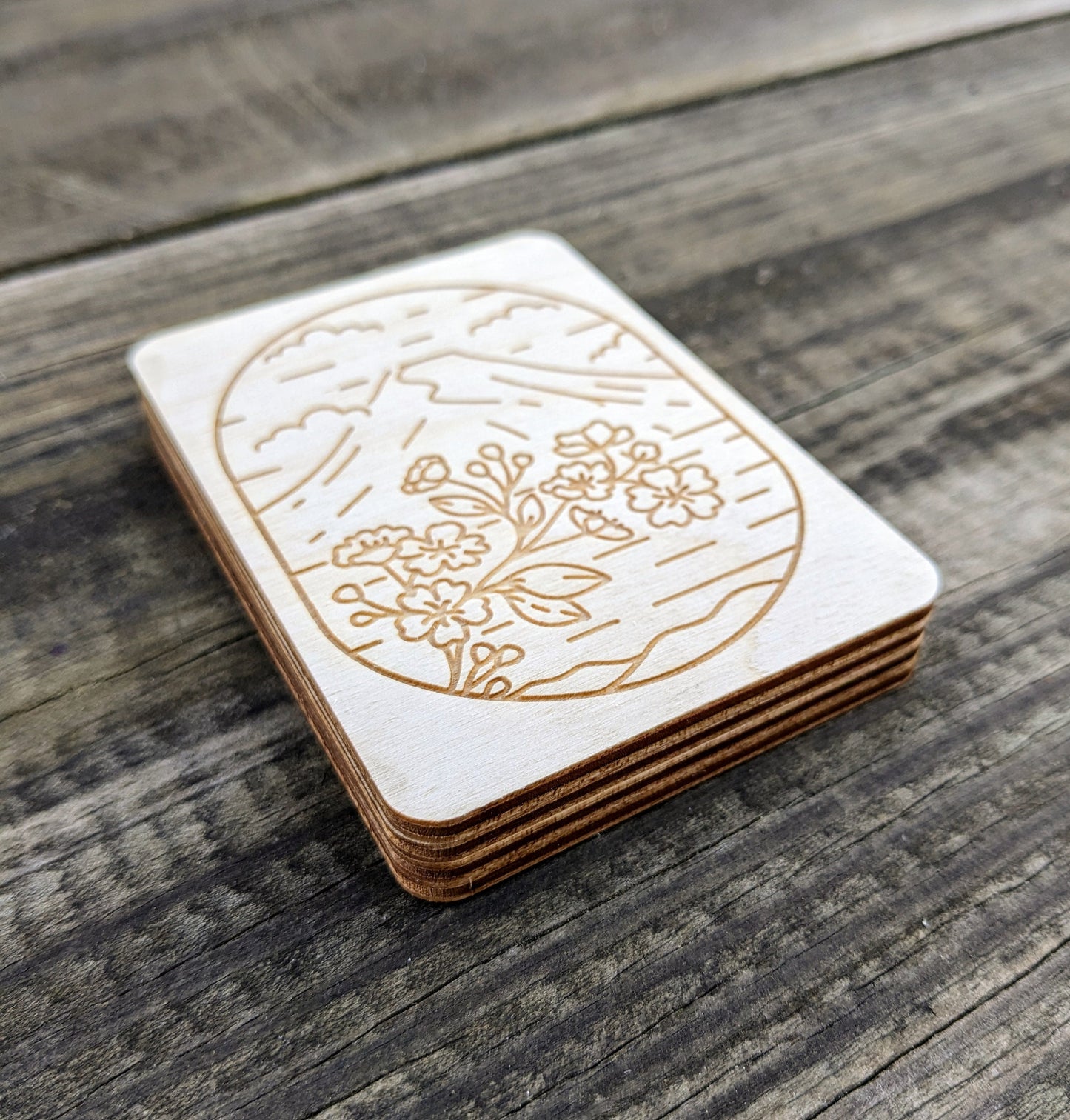 Wooden Needle Case, Laser Engraved Mountain Flowers Magnetic Needle Holder