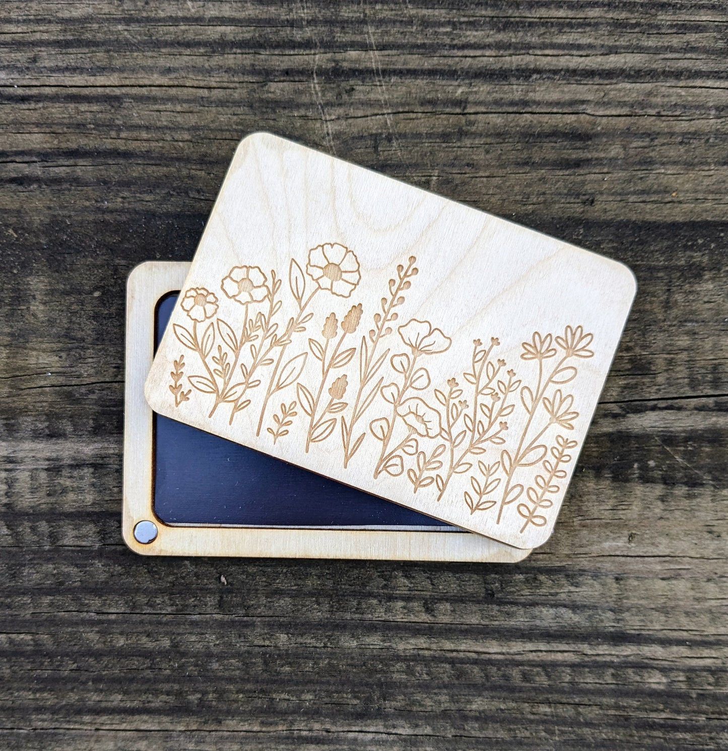 Wooden Needle Case, Laser Engraved Wildflower Magnetic Needle Minder