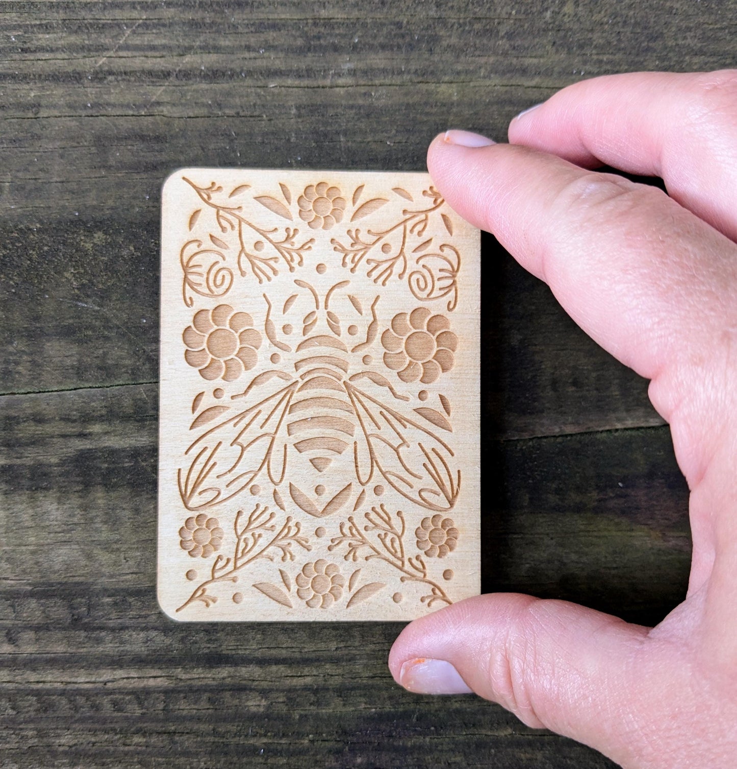 Wooden Needle Case, Laser Engraved Bee and Roses Magnetic Needle Minder