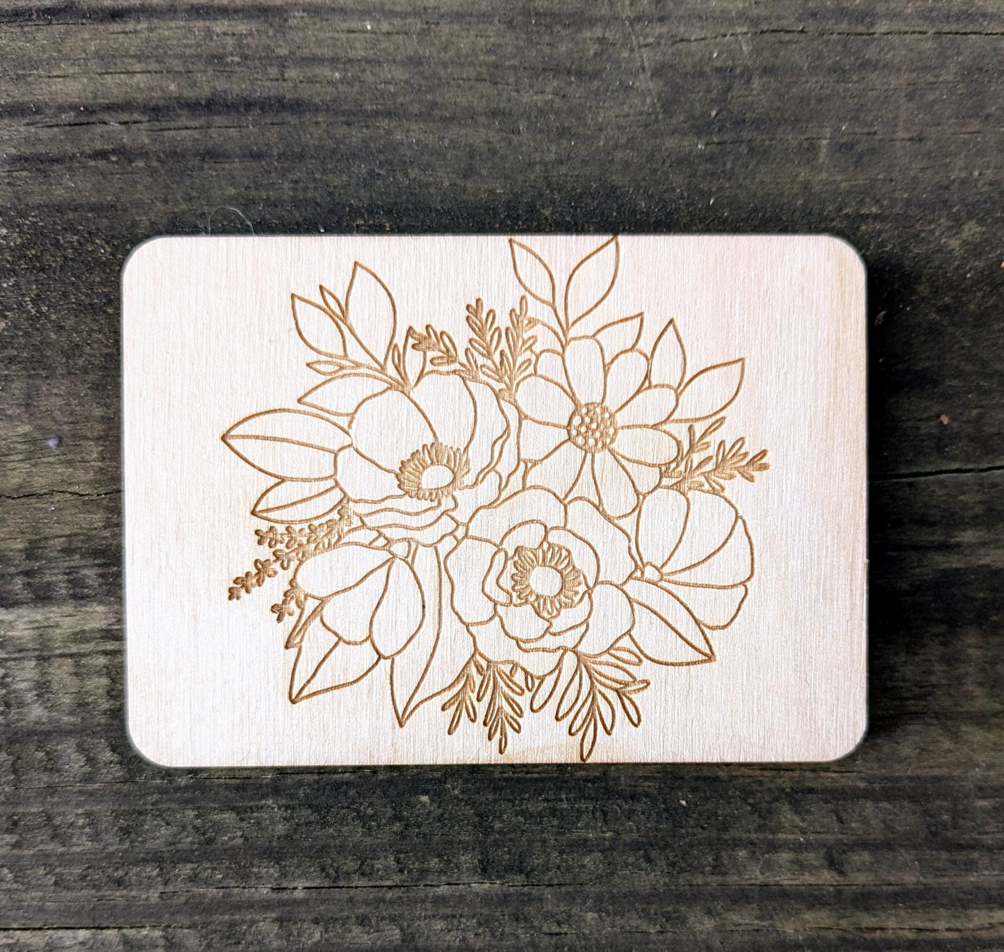 Wooden Needle Holder, Laser Engraved Flower Bouquet Magnetic Needle Minder