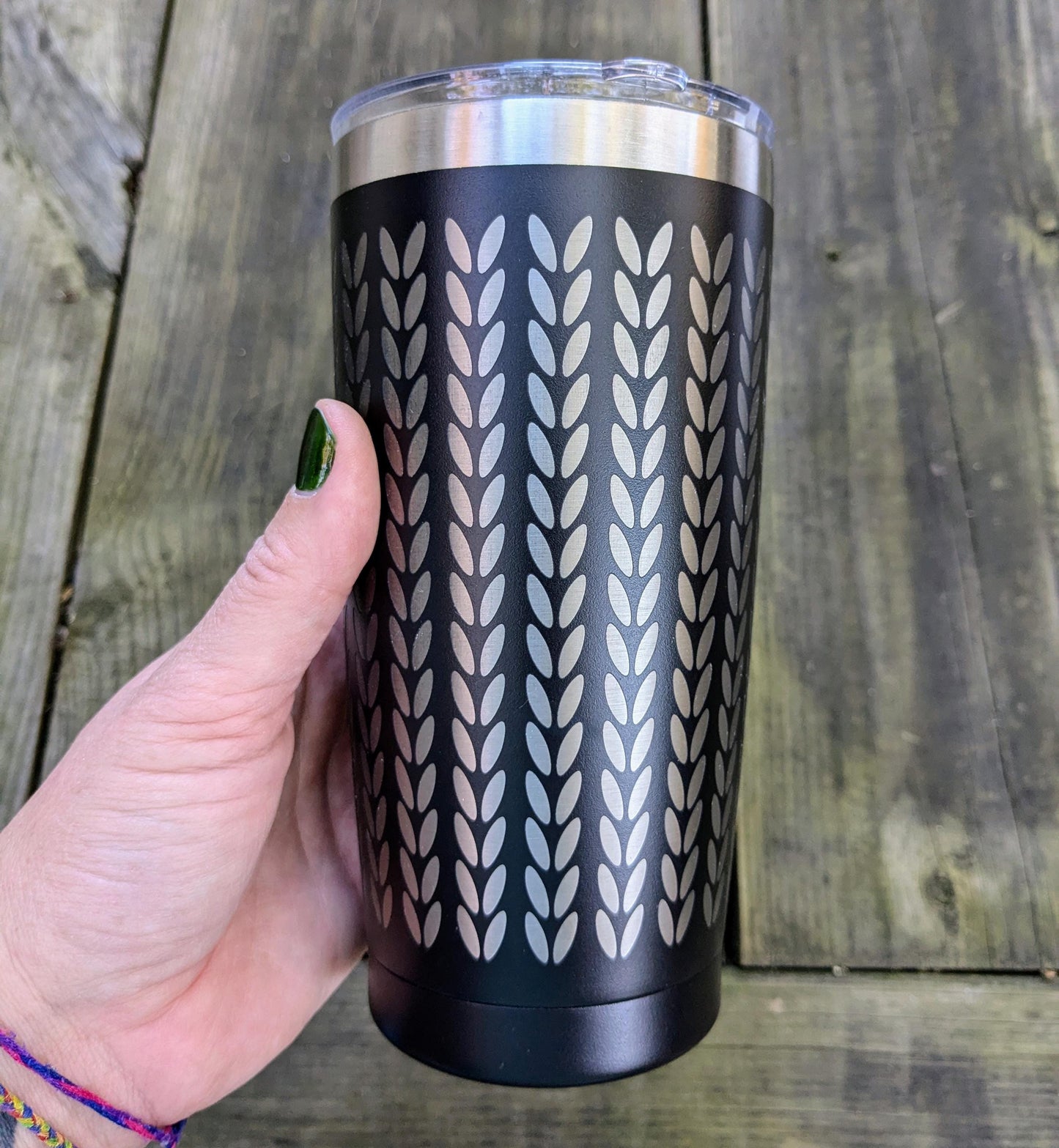 Laser Engraved 20oz Travel Mug with Lid - Black Engraved Knit Stitches Travel Cup